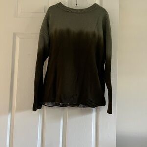 Simply Vera VeraWang Medium Olive Green acrylic sweater.